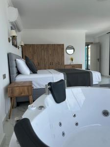 Villa Turquoise with Jacuzzi Suite and Private Pool
