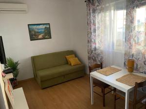 Sun Apartment