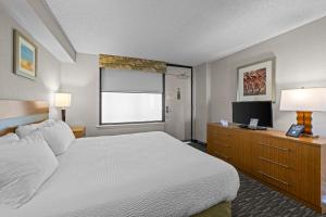 The Barclay Towers Hotel and Resort