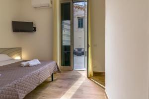 DIMORA DEL MORO ALLA STAZIONE b&b