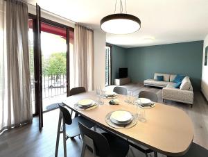 Lake and Rocca Suite
