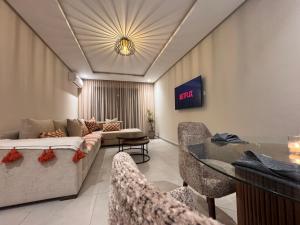 Modern apartment with pool in Guéliz