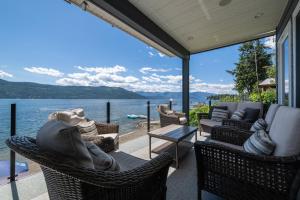 Celista Beach House on Shuswap Lake