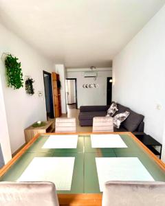Apartment for 6 guest near metro can vidalet