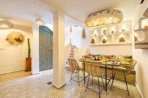 Riad Taycan - Prime Location - Rooftop Pool and Lounge