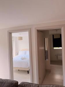 105 beach lodge millendreath