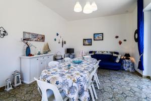 Zaffiro by Casa di Marco