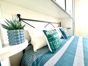 Azzurra Charming Apartment • Walk to Lake