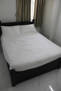 Thenmozhi Grand Inn