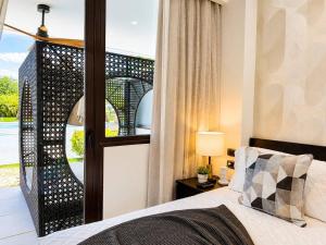 Cozy Cana Rock Star 2BR Condo