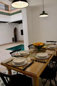 Riad Bergamot, à 2 pas du Jardin Secret, piscine et roof-top