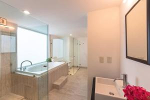 Panoramic Views, Private Pool, near Zona Romantica