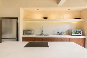 Villa Caribena, Breakfast and Concierge Included