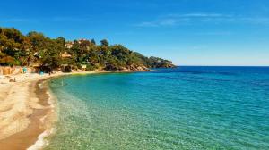 Villa 50 meters from Rayol beach, sea view, wifi