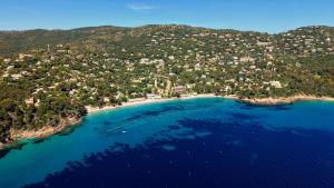 Villa 50 meters from Rayol beach, sea view, wifi