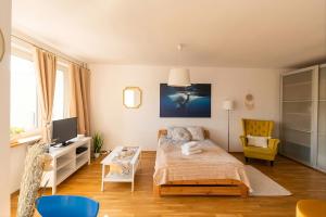 PiotrApartments - Mokotów Broniwoja - Stylish Studio near Metro