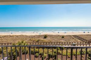 Oceanfront Luxe Condo, Sleeps 7