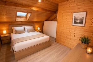 Apt or chalet near the slopes Les Orres