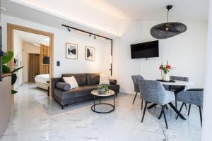 Fantasea Luxury Porto Rafti On The Sea With Jacuzzi