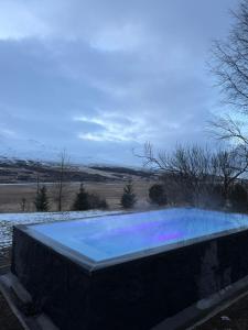 Prestssetrið - Luxury Lodge near Akureyri with large hot tub
