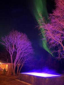 Prestssetrið - Luxury Lodge near Akureyri with large hot tub