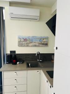 ADIRAMAR Apartments