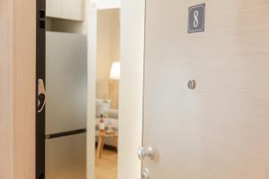 Cozy 2BR Stylish Apt - Balcony - Acropolis Metro
