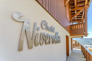 Comfort with Balcony Ski Access and parking
