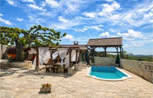 Beautiful Home In Benkovac With Sauna
