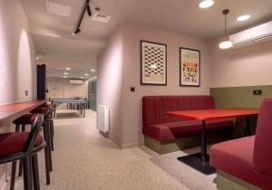 For Students Only - Accommodations at The Pad Egham