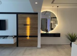 Rhodes Diamond luxury flat in the heart of town