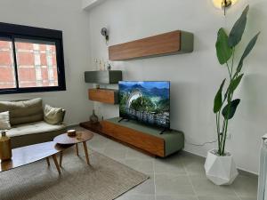 Modern Duplex, Partial Sea View, Akid lotfi
