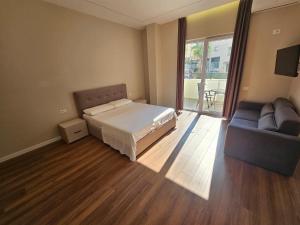 Molla Apartments Golem