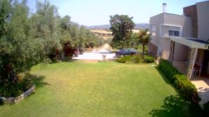 Treff - comfortable house in west Possidi