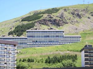 Résidence Nant Benoit - Appartement 8 personnes aux Ménuires avec vue sur la montagne MAE-4404