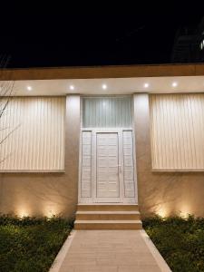 Saranda White Residence