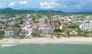 Maralma Bucerias 1 half Blocks from Beach Sleeps 4