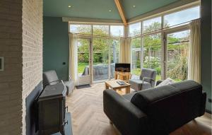 Cozy Home In Putten With Wifi