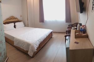 Royalty Hotel