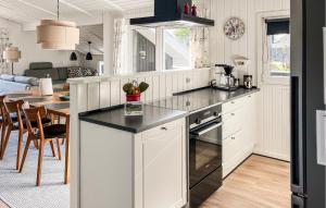 Three-Bedroom Holiday Home In Hemmet