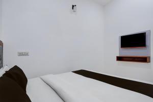 Hotel O Greater Noida West Link Road Formerly Advent