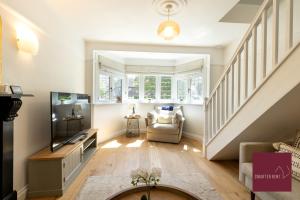 Richmond Two Bedroom Flat Free Parking
