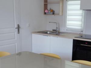Mobil home, clim - 5 pers. - API-1-52-2752