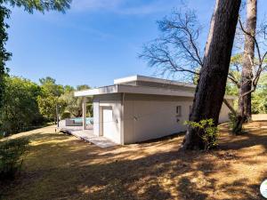 Villa familiale avec piscine - 10 pers. - FR-1-877-21