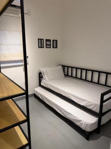 Lindo ap quarto, sala, 4 camas, 6 min do aeroporto