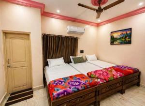 Evergreen AC Bunglow