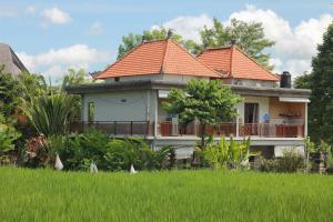 Uma Sari Guest House with Ricefield View in Ubud