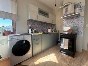 The Corner is a small, sunny and cozy apartment