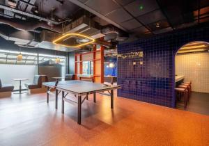 IQ Aldgate in London