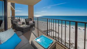 Phoenix I 1096 condo